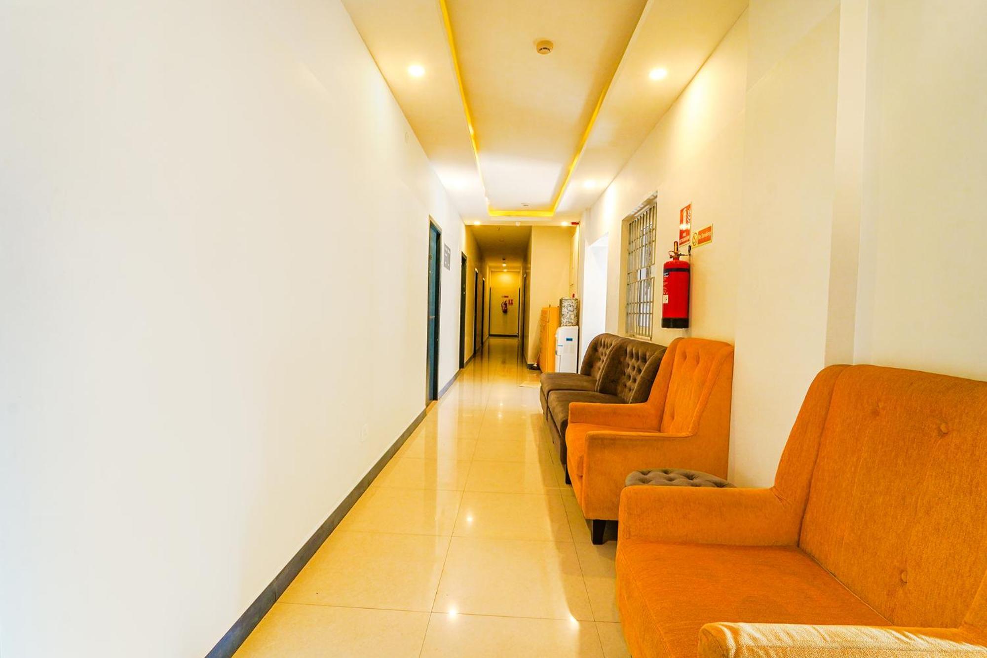 Fabexpress Silver Palace Chennai Exterior photo